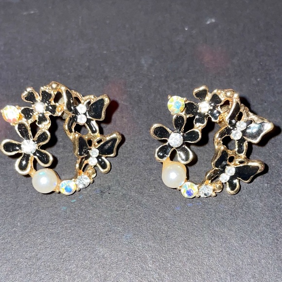 🦋 Beautiful Vintage Rhinestone Earrings 🦋 - Picture 2 of 4